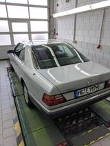 Mercedes-Benz CE 300 - silberne Mercedes-Benz CE-Klasse