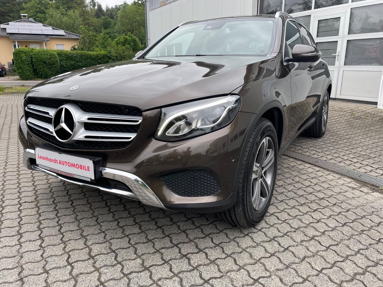 Mercedes-Benz GLC 250 d 4Matic STHZ LEDER, AHK, KAMERA, NAVI