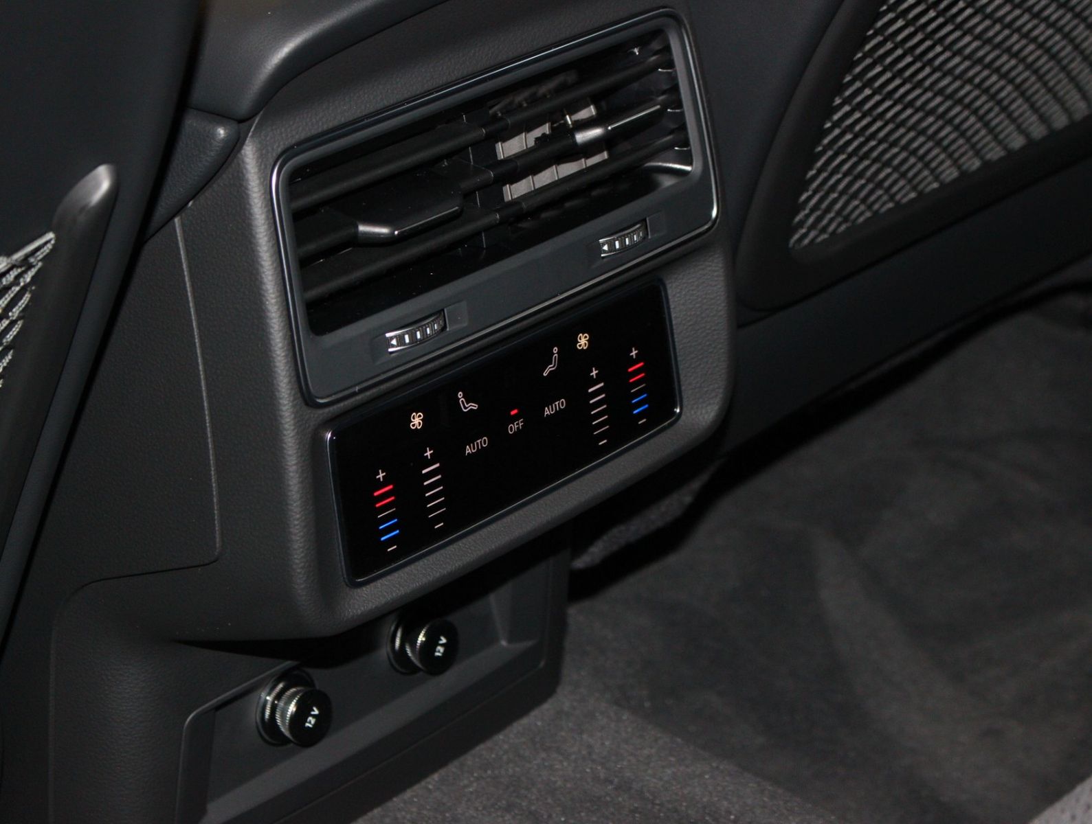 Fahrzeugabbildung Audi Q7 50 TDI Quattro S Line All Black*B&O*Matrix