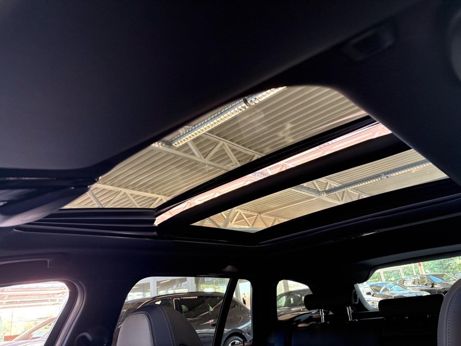 BMW 330e Sport Line DA Prof Laser PA HuD Pano HiFi