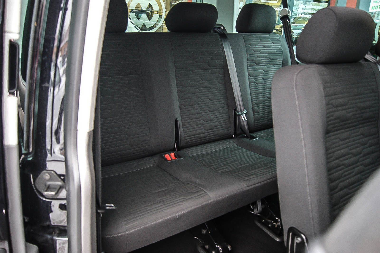 Fahrzeugabbildung Volkswagen T6.1 Caravelle/Multivan lang 2.0TDI DSG NAVI LED