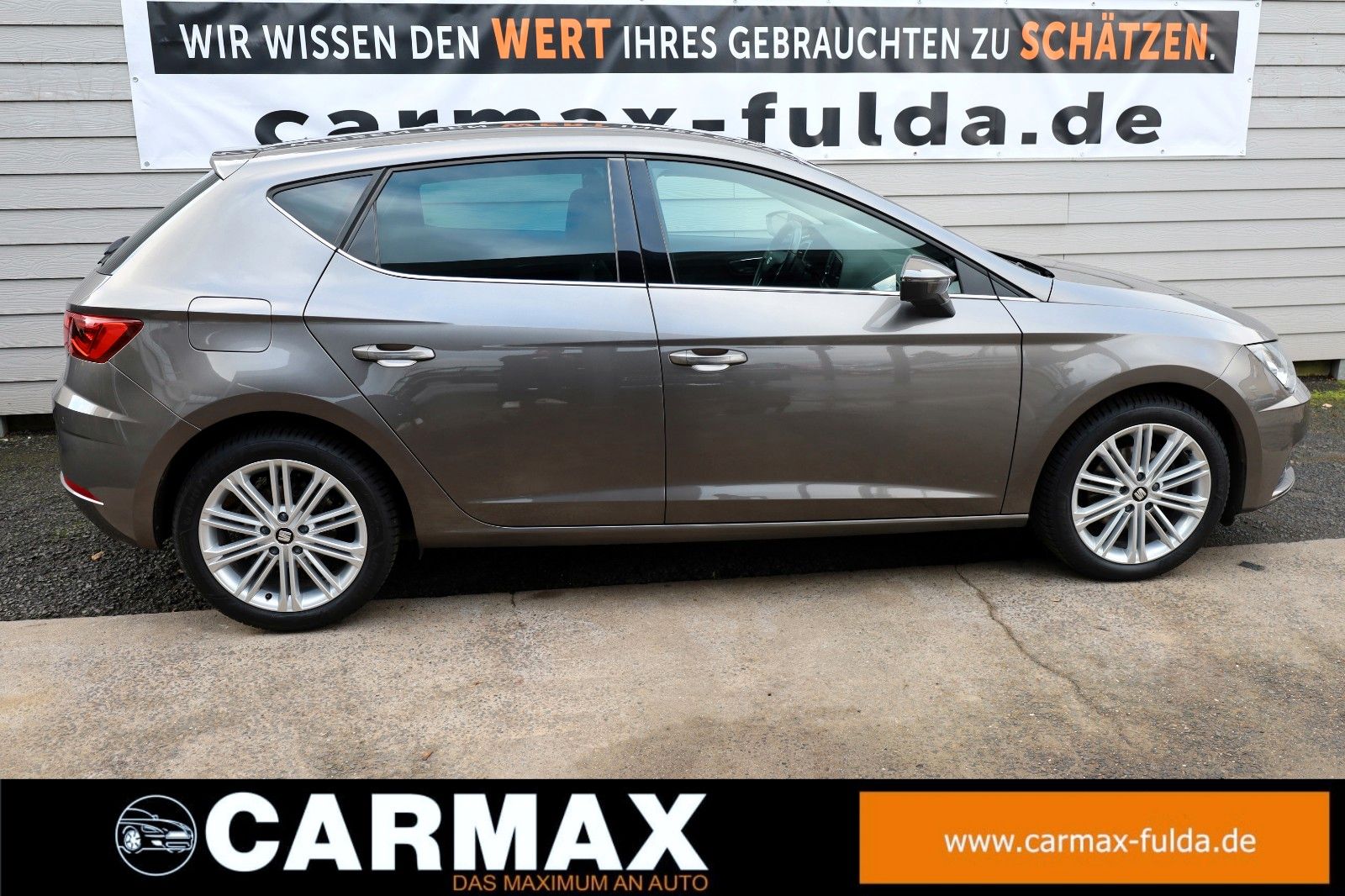 Fahrzeugabbildung SEAT Leon Xcellence T.Leder,SH,PDC,Allwetterreifen