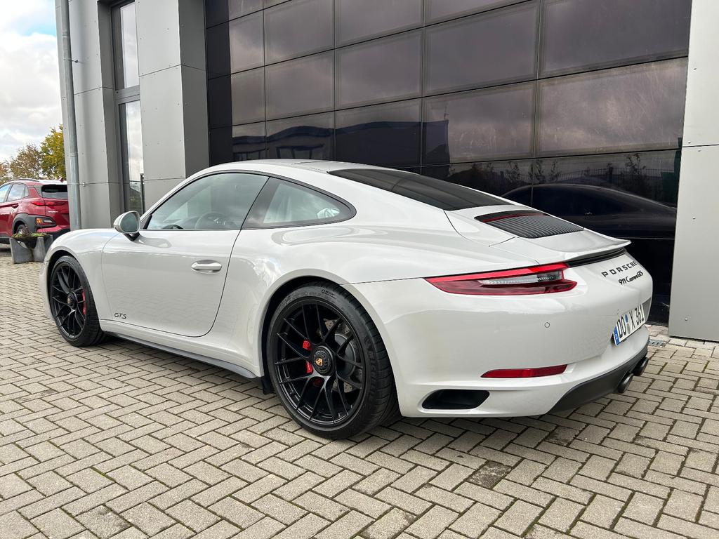 Porsche 991