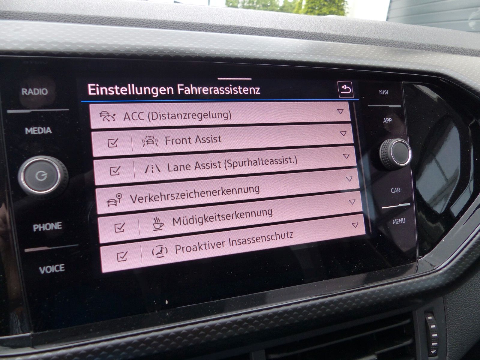 Fahrzeugabbildung Volkswagen T-Cross Life 1.0 TSI,Navi,Kamera,SHZ,Climatronic