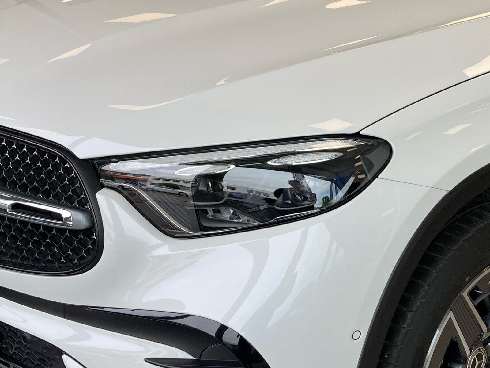 Fahrzeugabbildung Mercedes-Benz GLC 300 4M AMG Plus*Airmatic*HUD*Pano*Distro*360