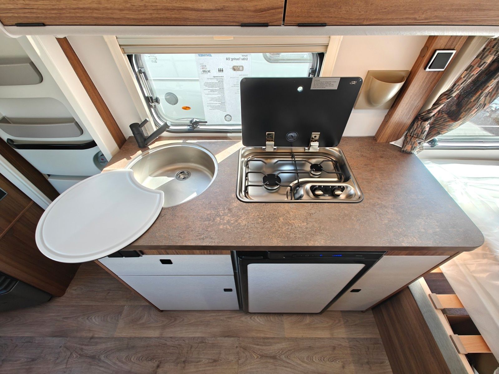 Fahrzeugabbildung HYMER / ERIBA / HYMERCAR Touring 550 Legend - Modell 2025! -