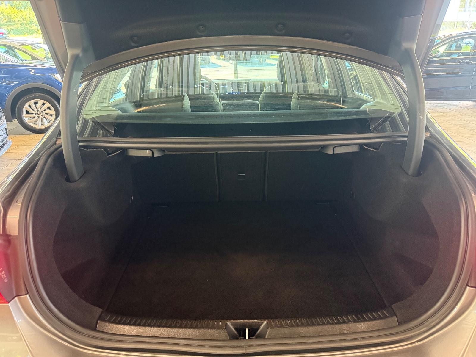 Mercedes-Benz A-Class Limousine*Led*Camera*Automatik*, миниатюра 27