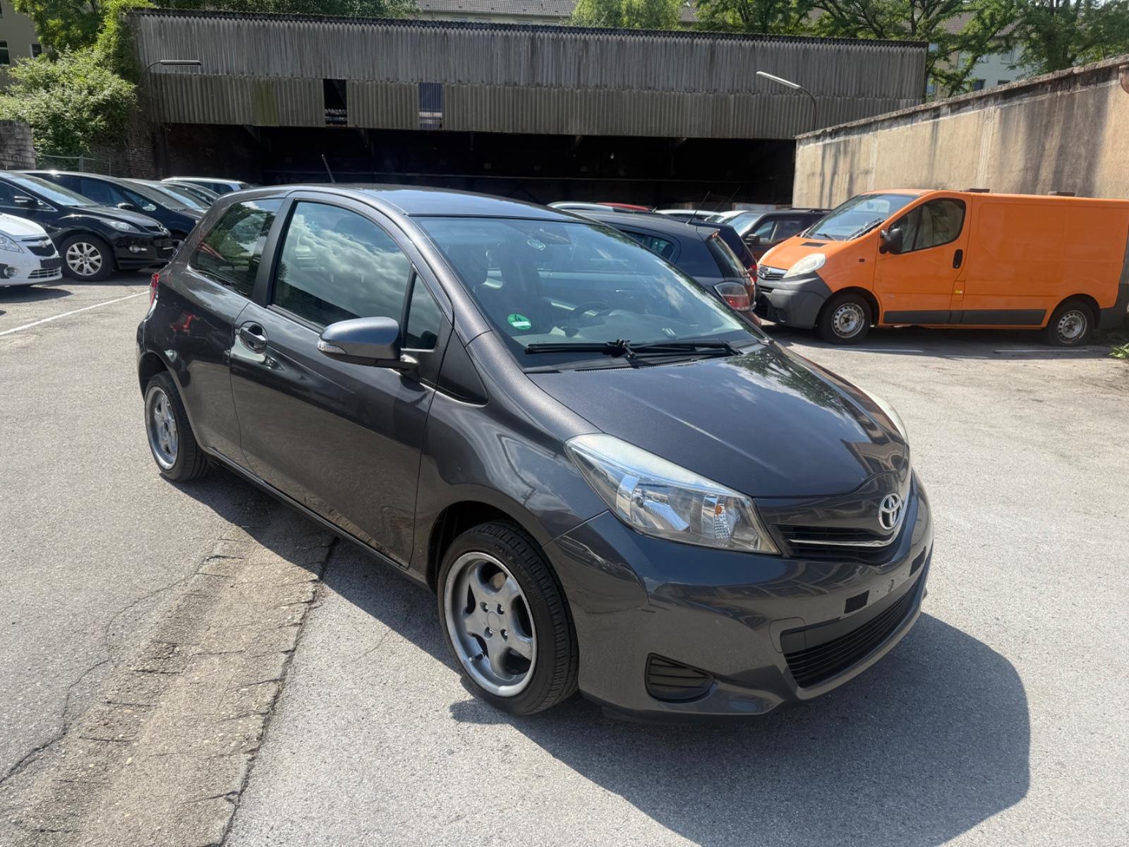 Toyota Yaris Life TÜV NEU*INSPEKTION NEU*KAMERA