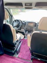 Mercedes-Benz Sprinter James Cook  - James cook