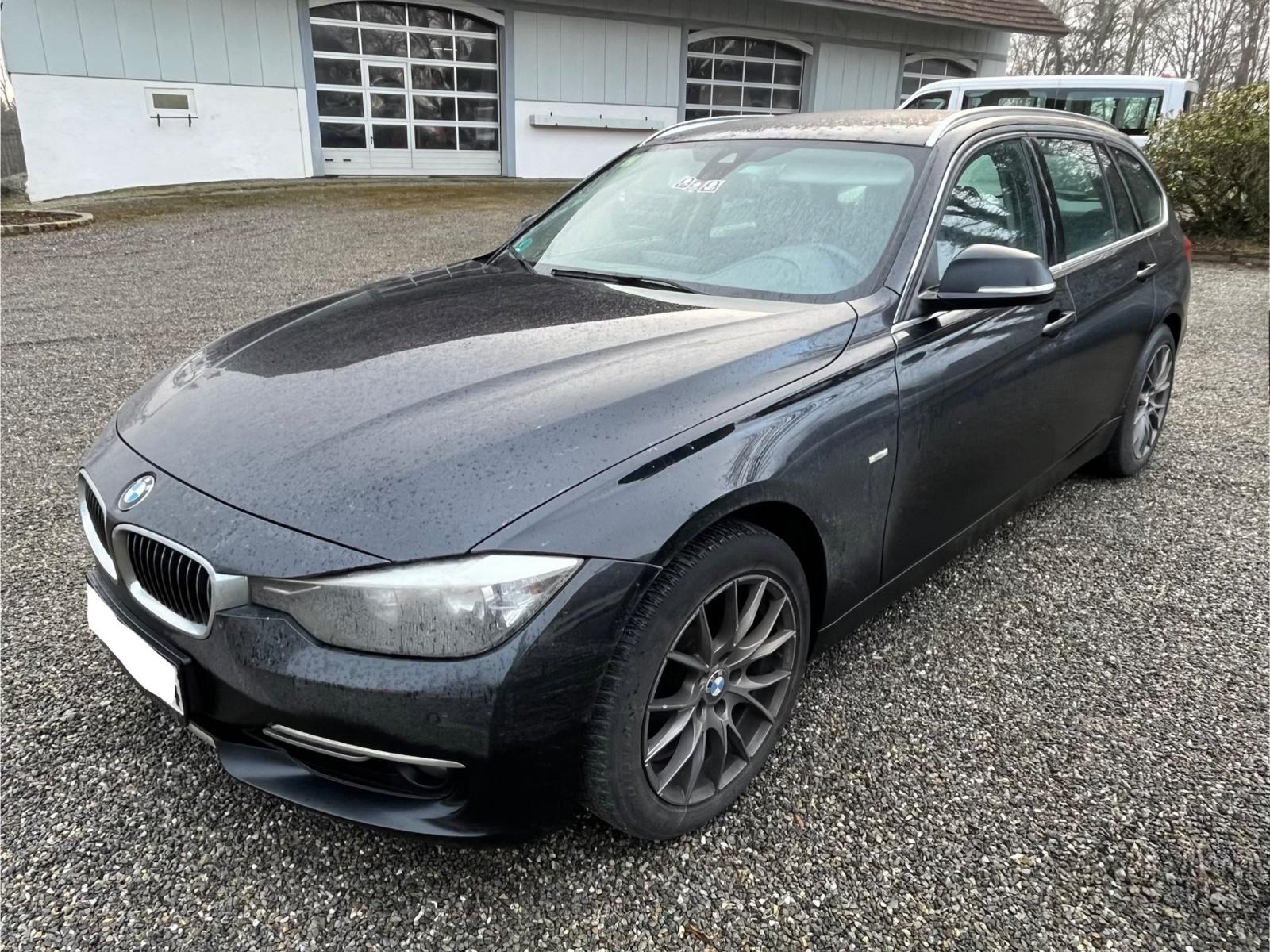 BMW 328 i 3 Touring LUXURY KAMERA TEMPOMAT