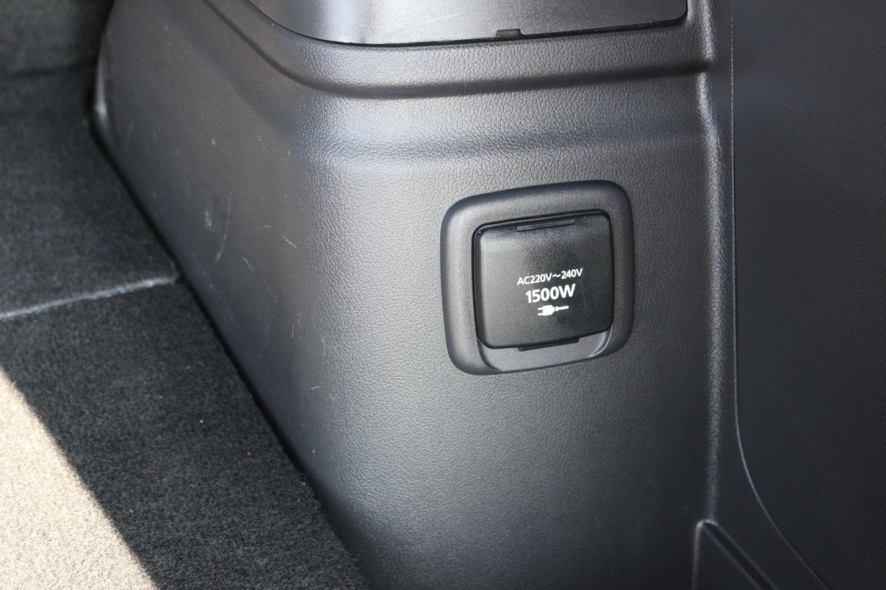 Fahrzeugabbildung Mitsubishi Plug-in Hybrid Outlander 2.4 4WD