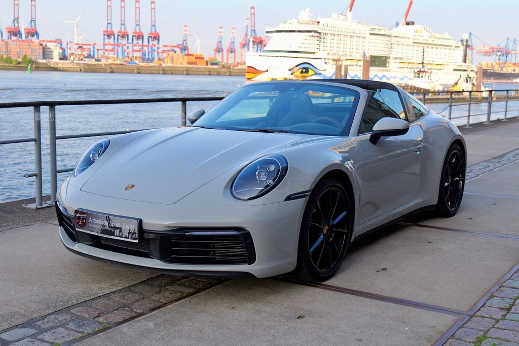 Porsche 992