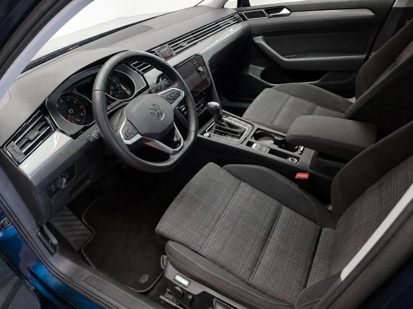 Volkswagen Passat Business, миниатюра 12