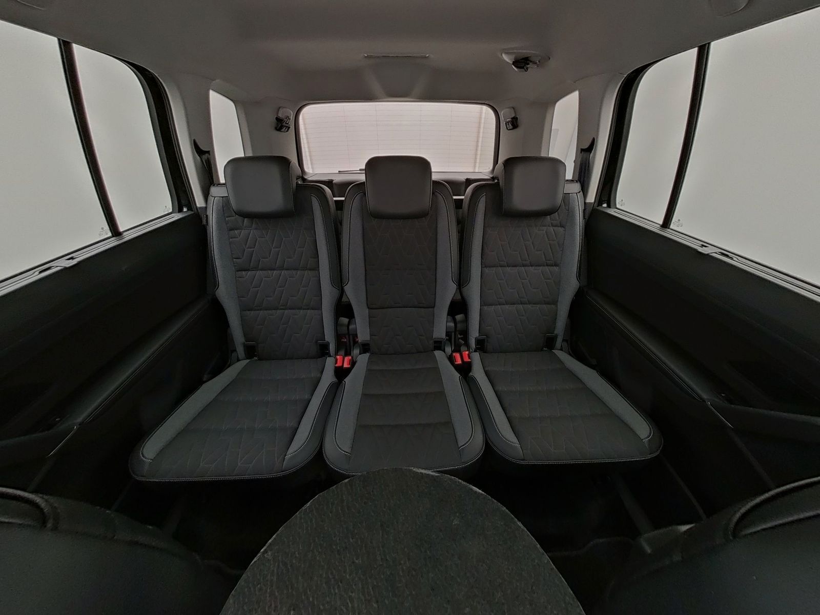 Volkswagen Touran - Bild 16