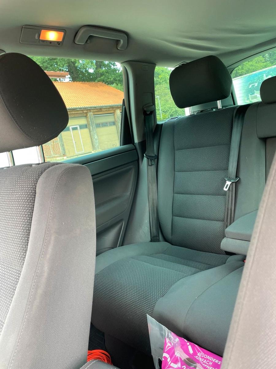 Volkswagen Touareg 2006 — photo 8
