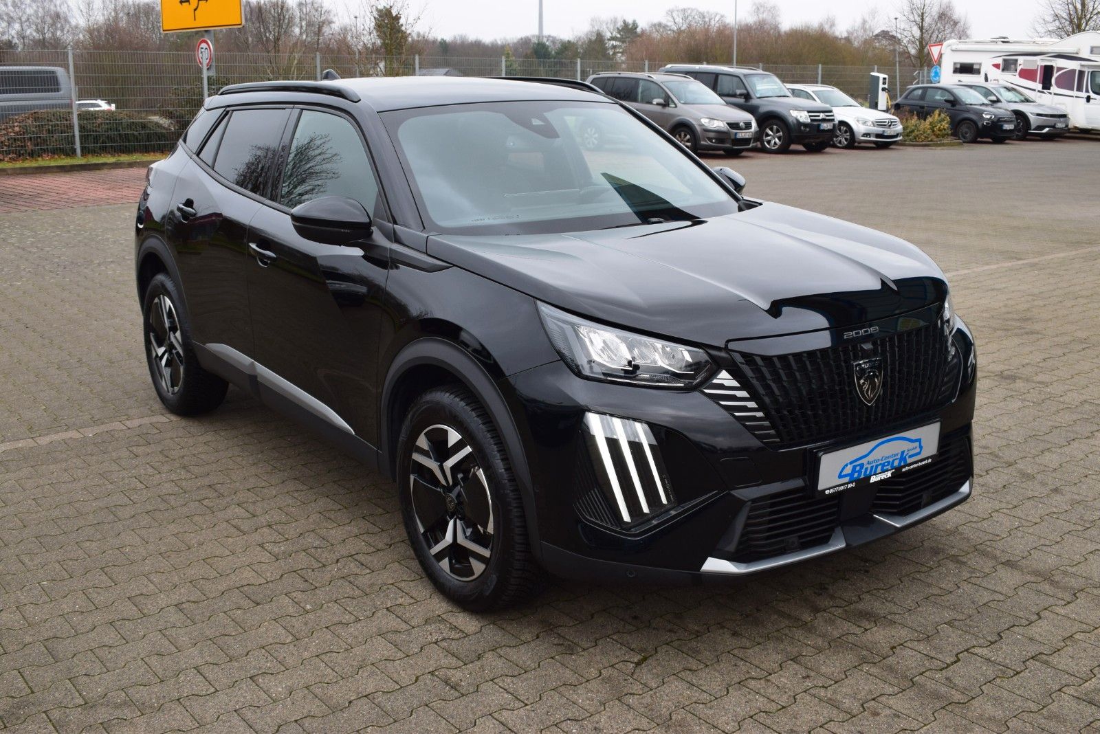 Peugeot 2008 Hybrid 145 LED/Navi/ACC/SHZ/360-Grad