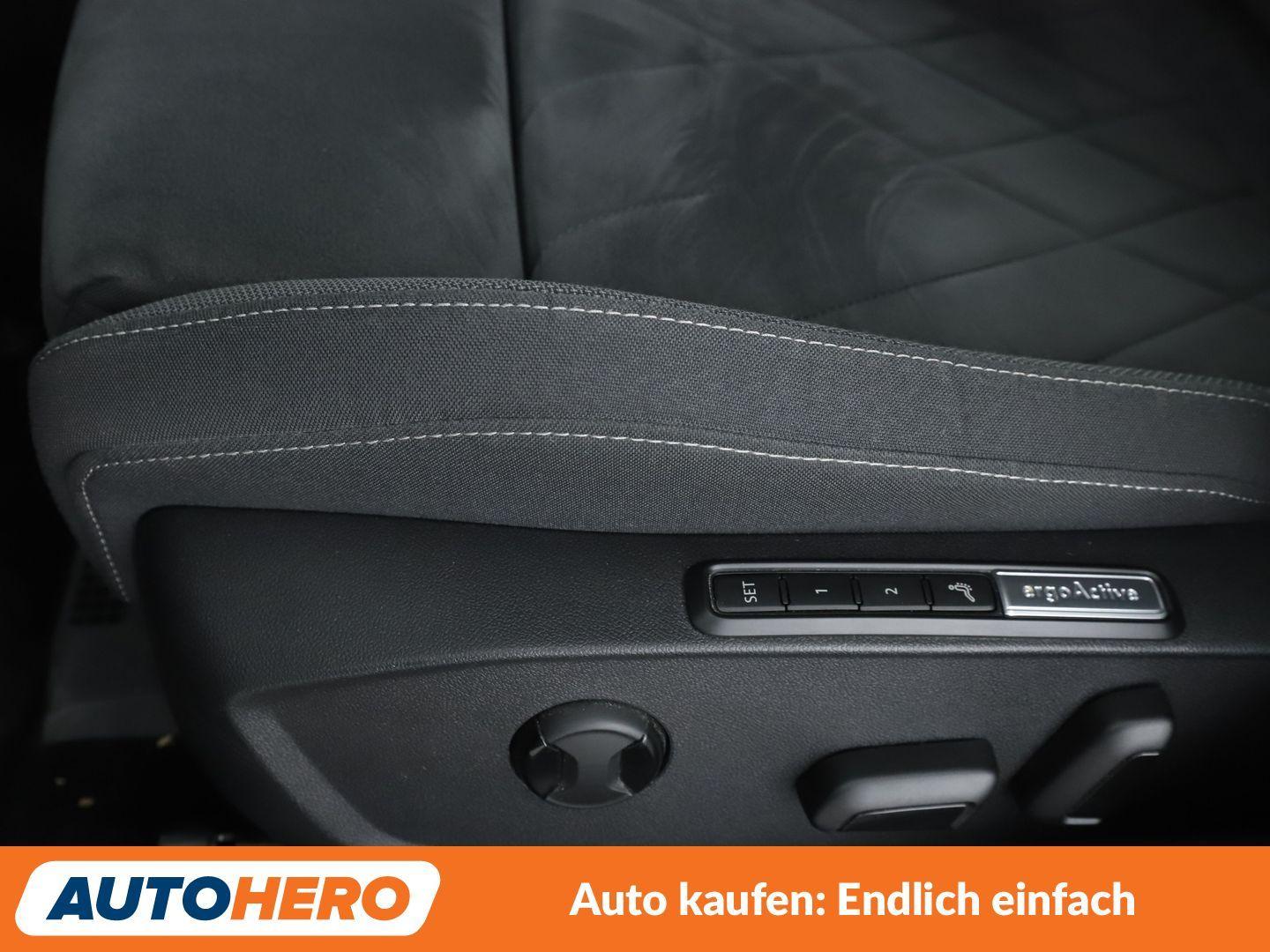 Volkswagen Golf VIII 1.5 eTSI ACT Style Aut.*NAVI*VC*HUD*, миниатюра 23