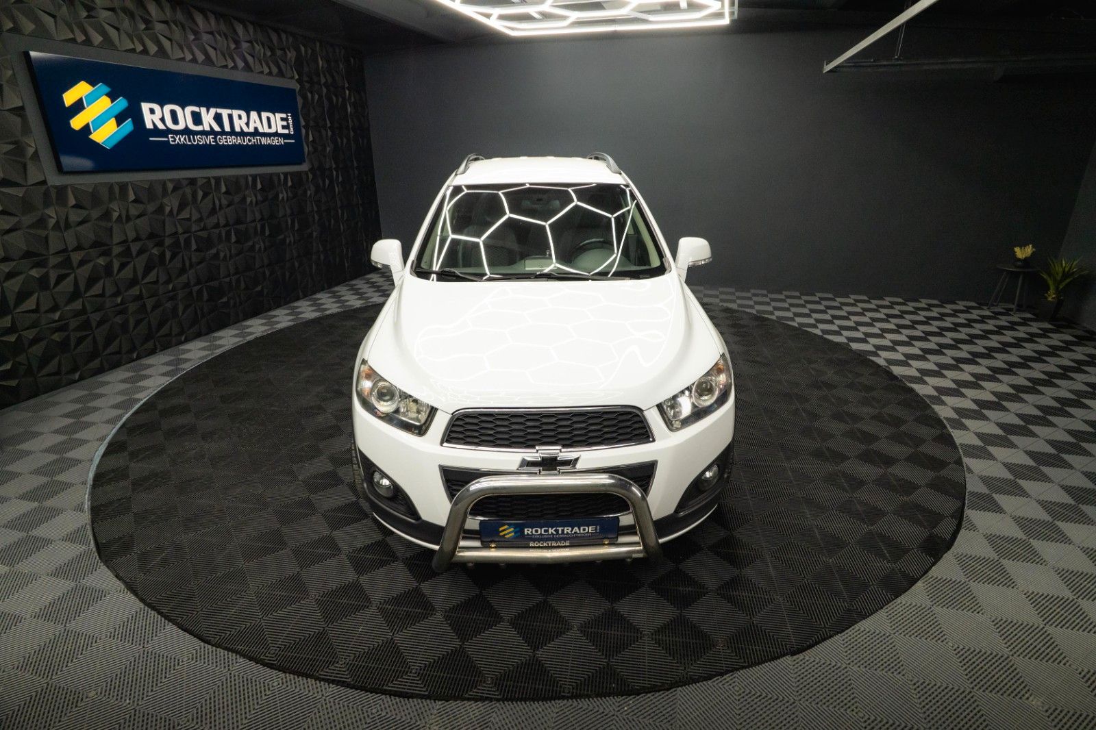 Fahrzeugabbildung Chevrolet Captiva 2.2 D LT+ 2WD Sport | 7 Sitze | 19 Zoll