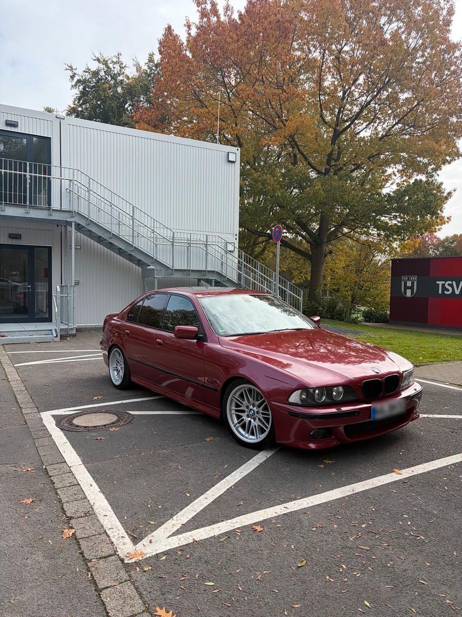 BMW 525