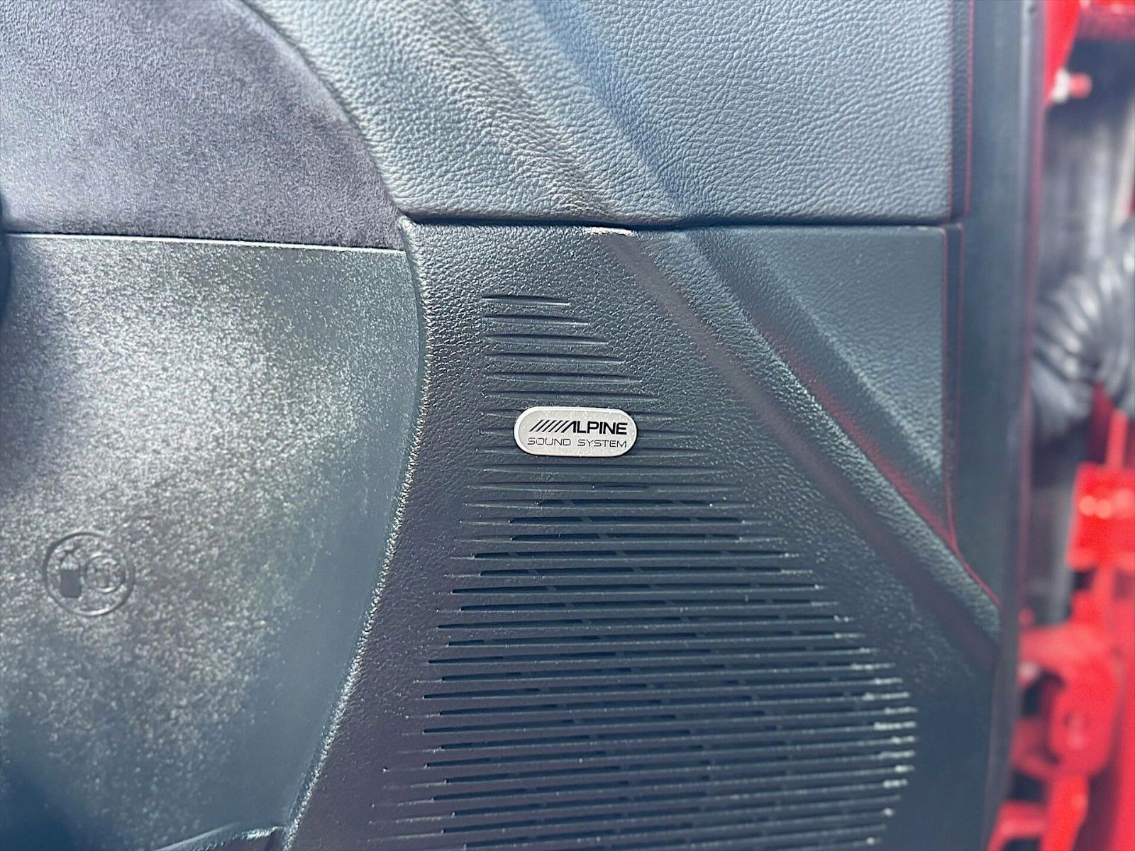 Fahrzeugabbildung Dodge Challenger 6.4 V8 SRT 392 SCAT PACK Performance