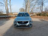 Volvo XC60 D4 AWD R Design Geartronic R Design - Volvo Gebrauchtwagen in Kiel