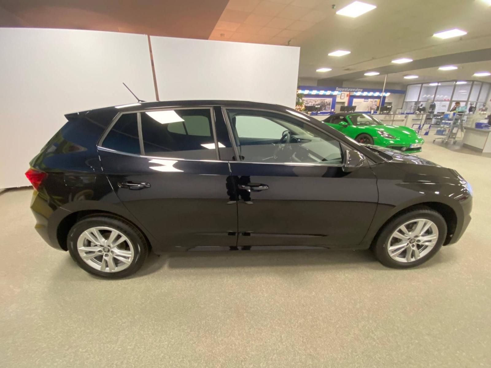 Fahrzeugabbildung SKODA Fabia 1.0 TSI DSG 130 Top Selection+ACC+TOTWINK