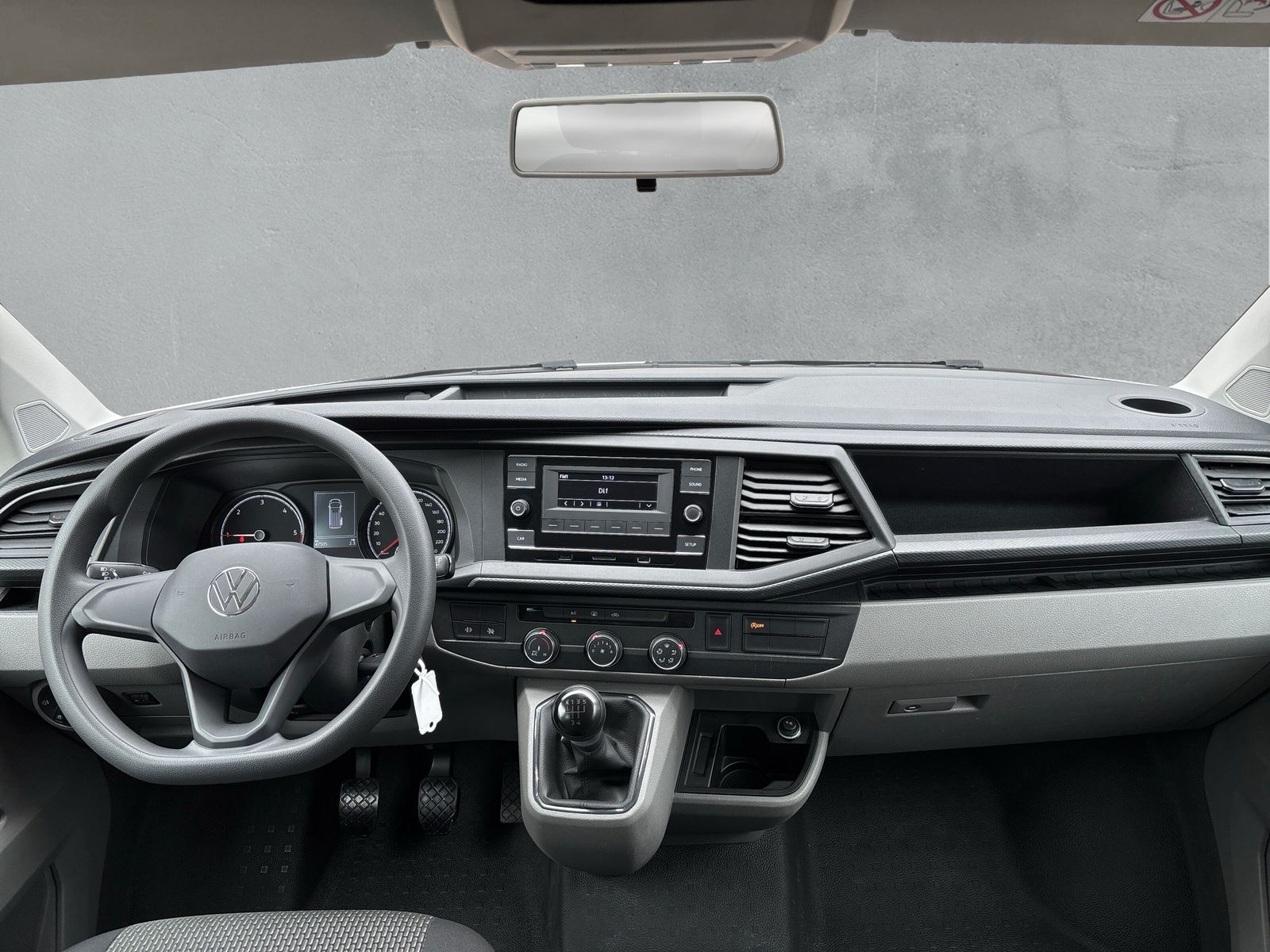 Fahrzeugabbildung Volkswagen T6.1 Kombi 2.0 TDI LR PDC hinten Klima