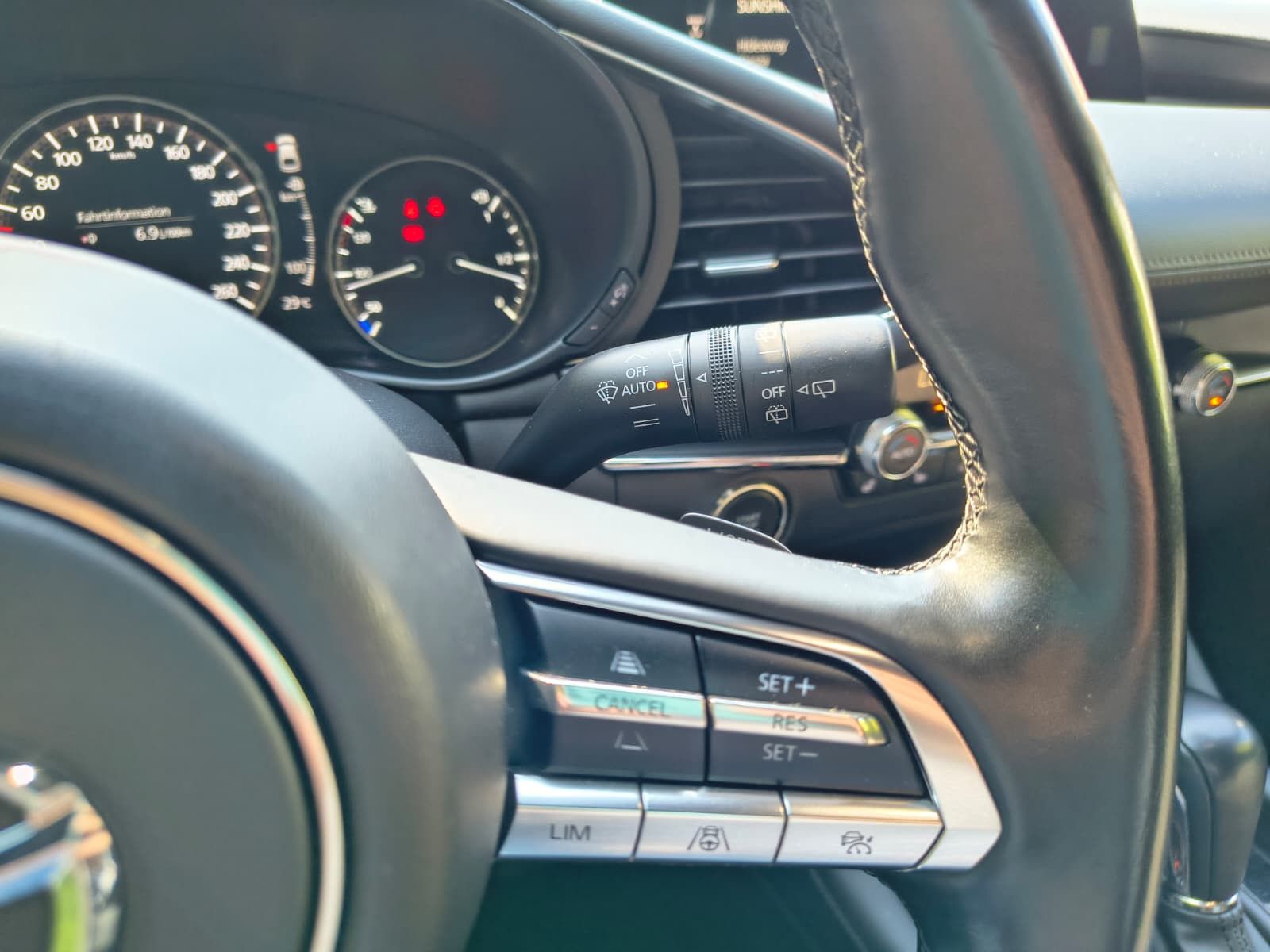 Fahrzeugabbildung Mazda 3 2.0 Auto. Selection LED+NAVI+SHZ+KAM+ACC+BOSE+