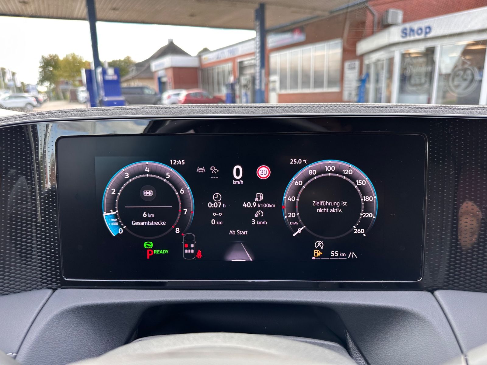 Fahrzeugabbildung Volkswagen Tiguan 1.5 eTSI Life DSG AHK/360°/APP/ACC/Keyles