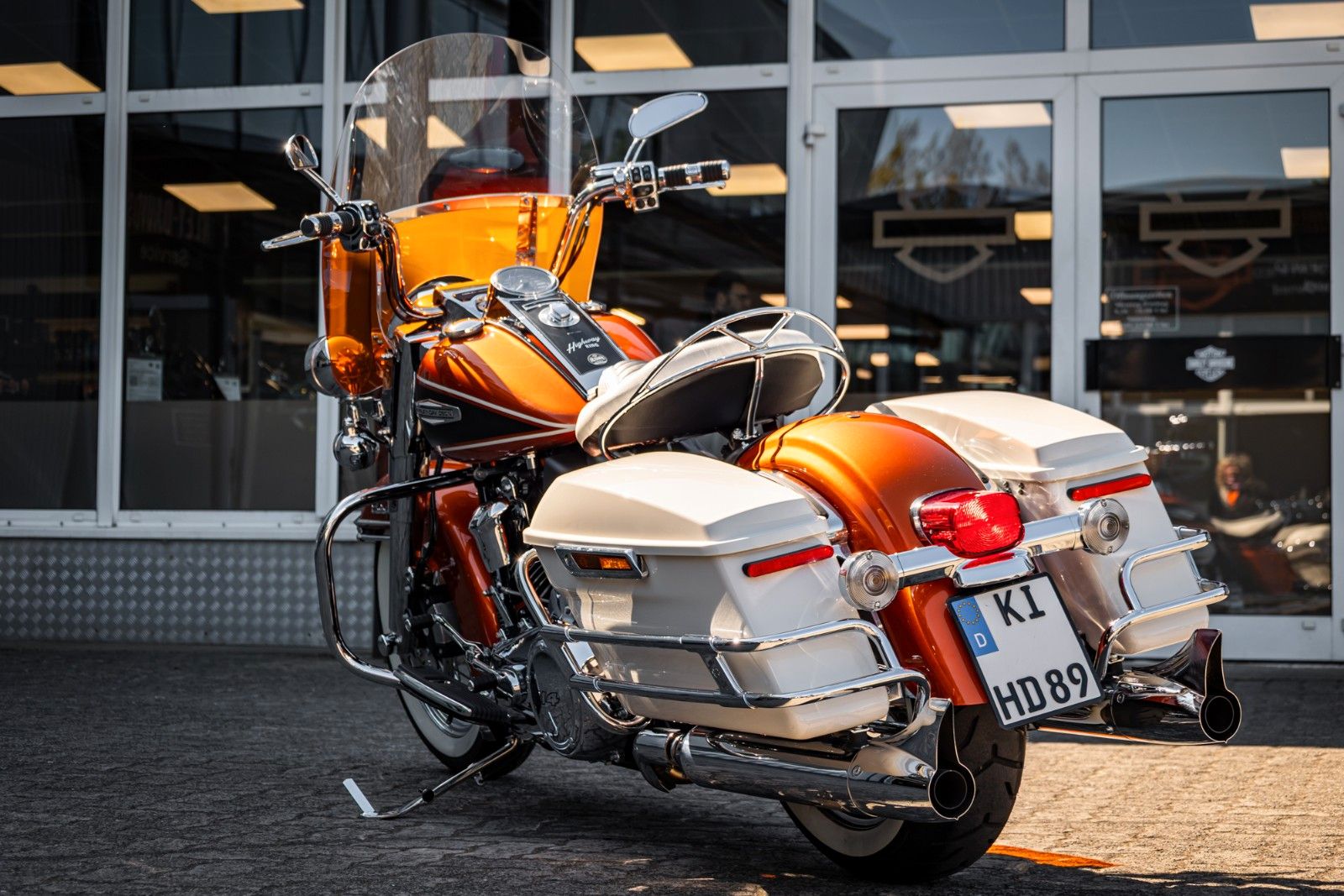 Fahrzeugabbildung Harley-Davidson Electra Glide Highway King  - JEKILL&HYDE  -