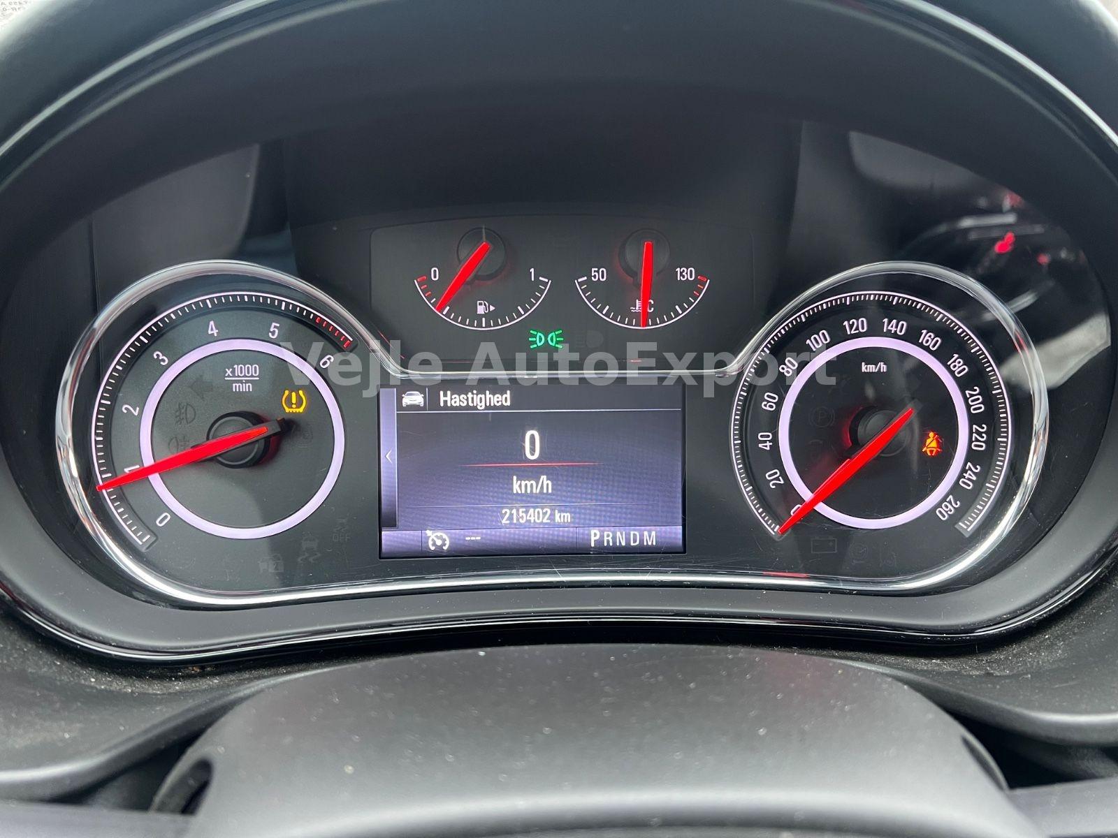 Opel Insignia 2015 — photo 16
