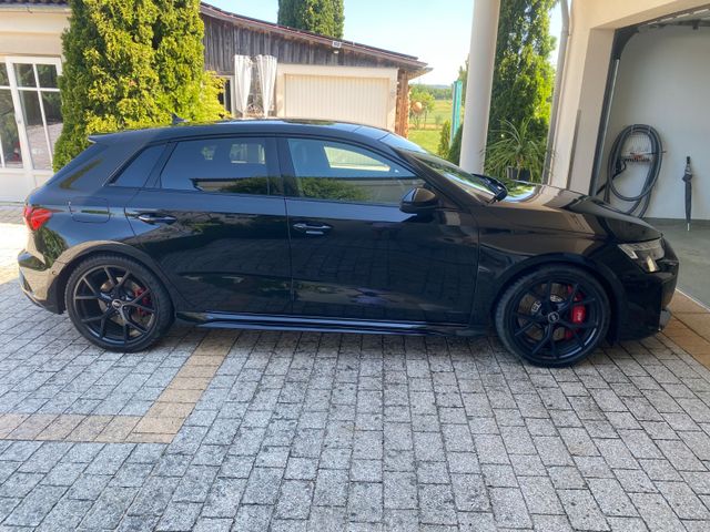 AUDI RS3 2.5 TFSI S tronic quattro Sportback -