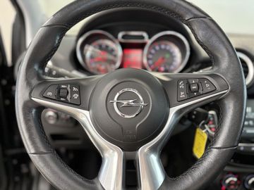 Fotografie des Opel Adam 1.4 Rocks
