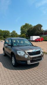 Skoda Yeti 2.0 TDI 81kW 4x4 Ambition Outdoor*AHK+PDC* - Skoda Yeti: 4x