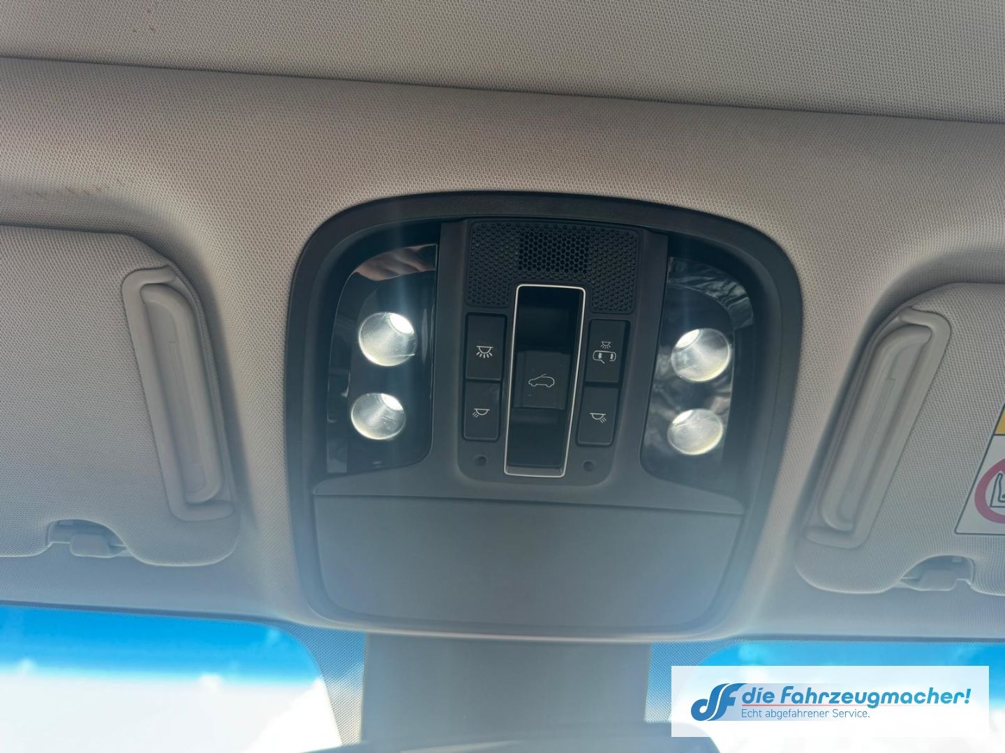Fahrzeugabbildung Kia Sorento Platinum Edition 4WD 7-Sitzer *MOTORSCHA