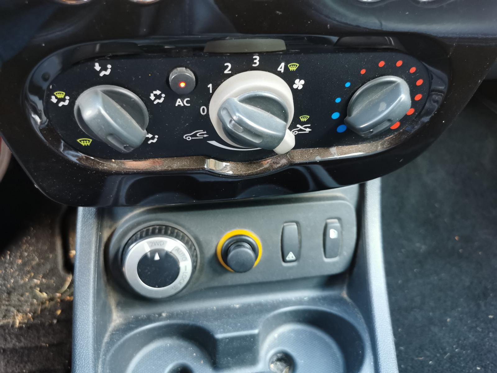 Dacia Duster 2011 — photo 20