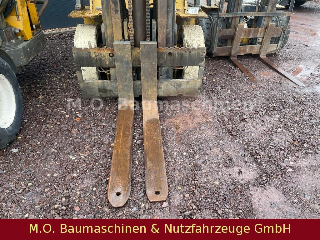 Fahrzeugabbildung CAT V 80 E / Duplex / Diesel / 4 T Freihub