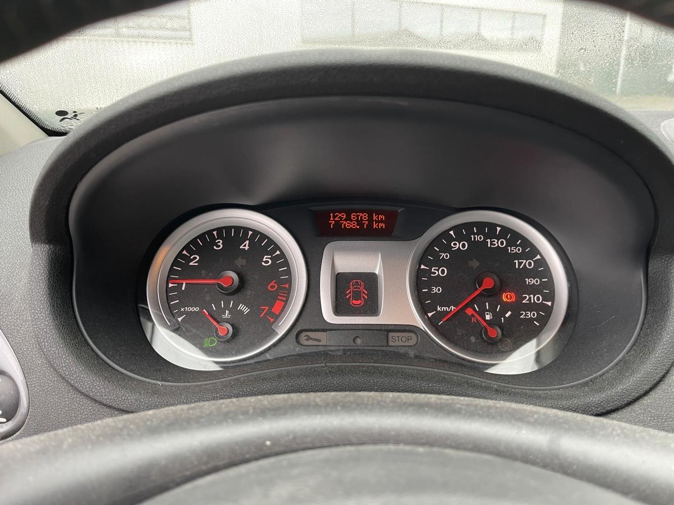 Renault Clio 2010 — photo 9