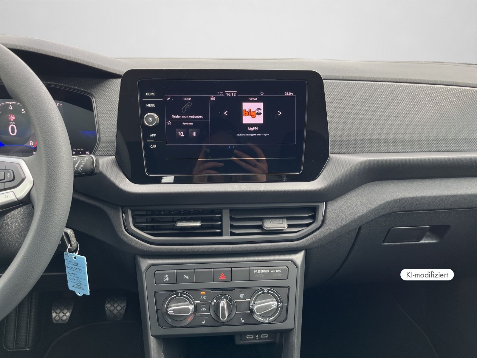 Volkswagen T-Cross - Bild 12