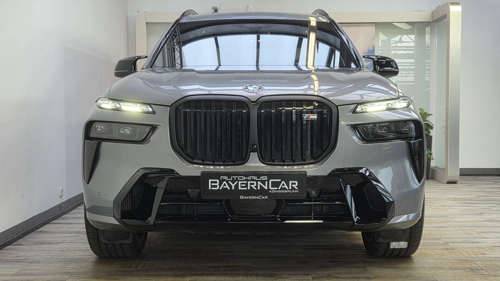 BMW X7 M60i Kristall Sky DrivePro AHK ACC Sitzlüft.