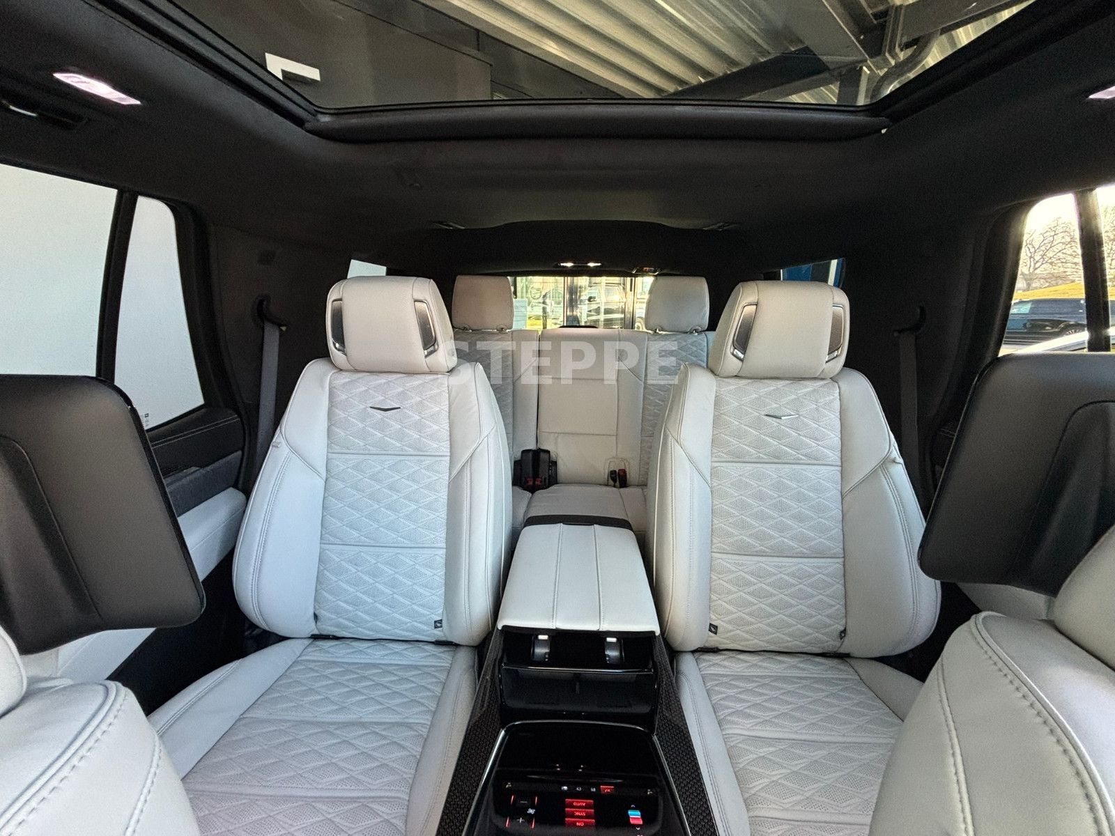 Cadillac Escalade MY26 V-Series 6.2 V8 Supercharged AWD