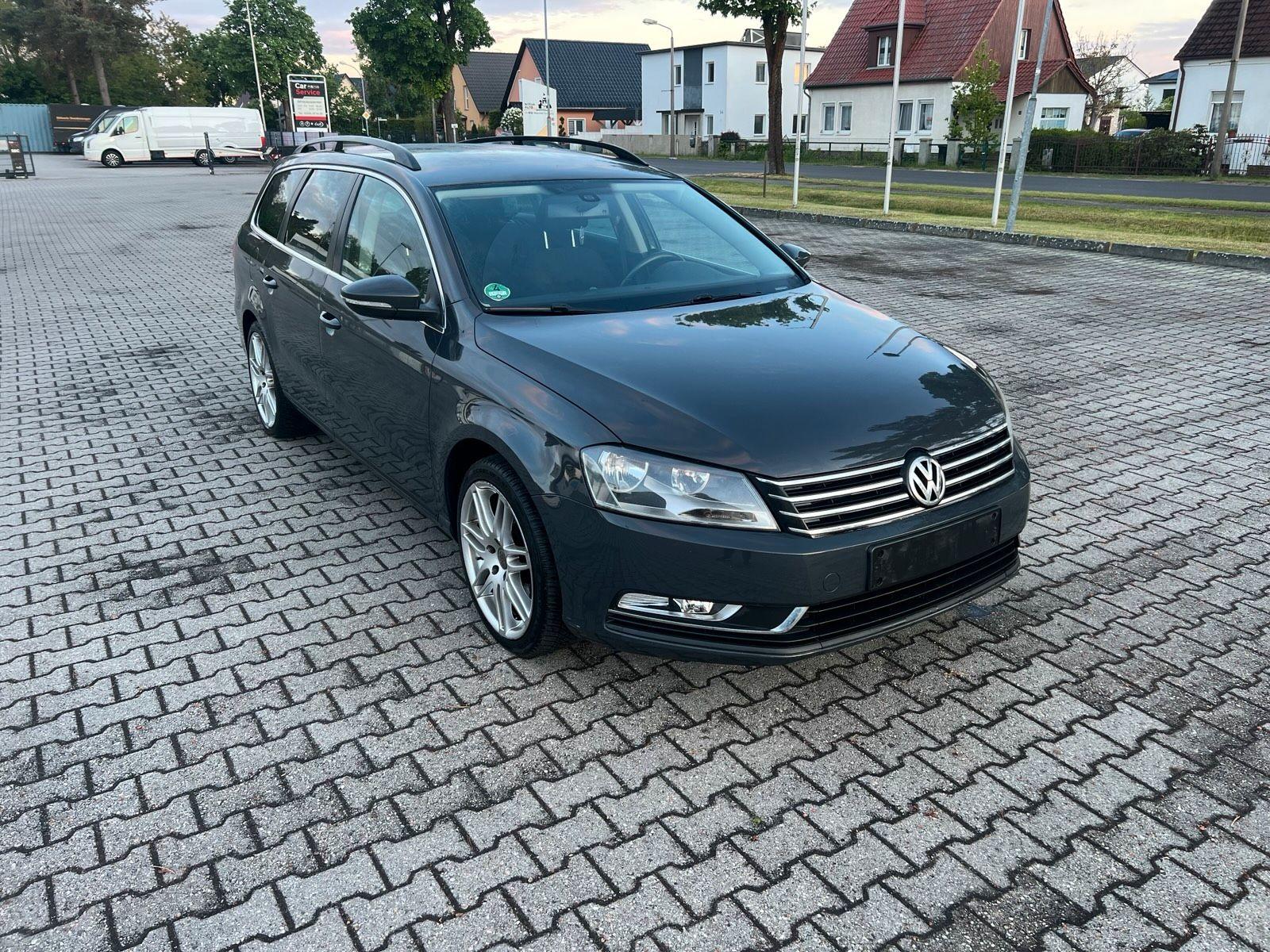 Volkswagen Passat 2012 — photo 8