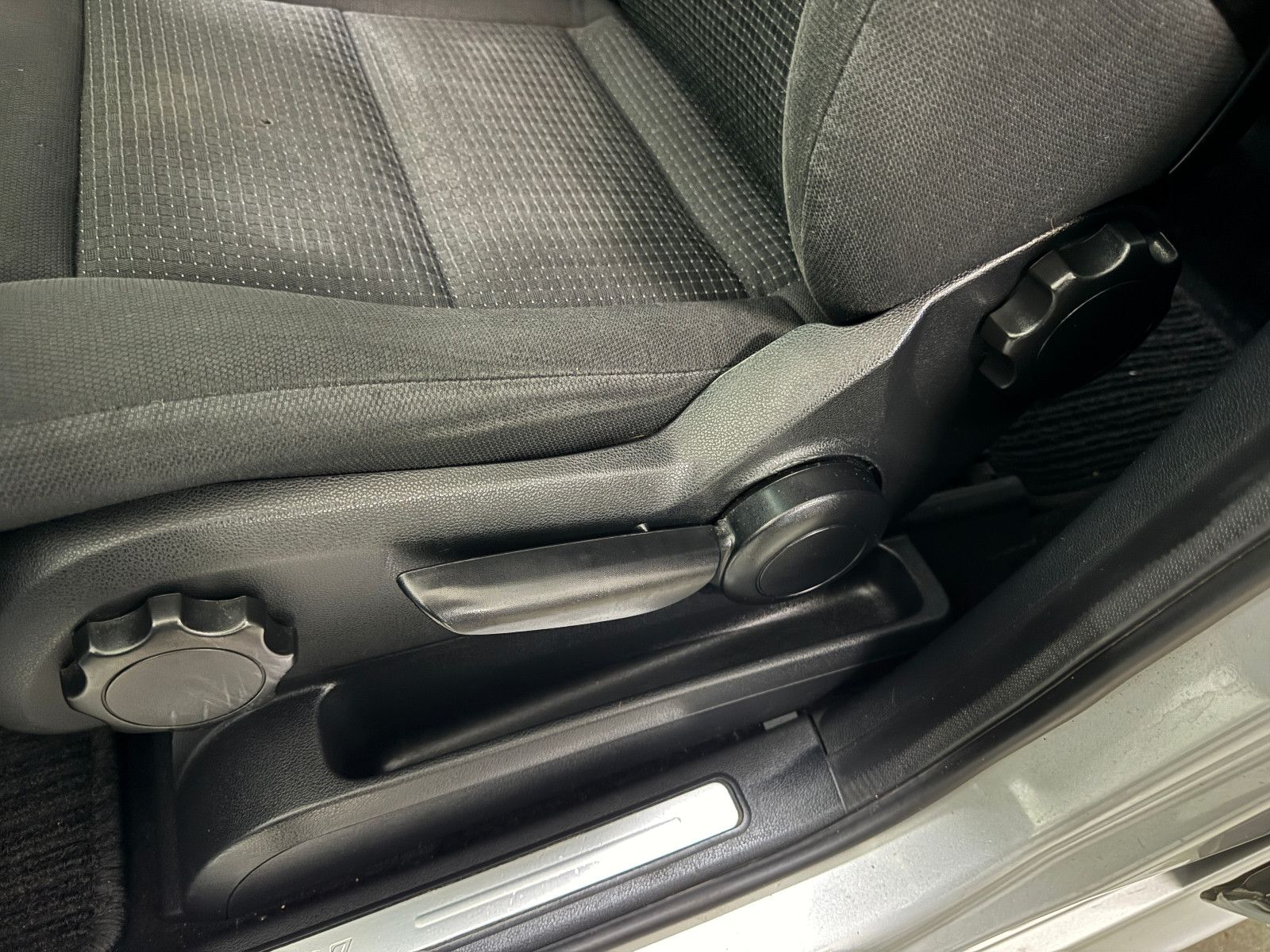 Fahrzeugabbildung Mercedes-Benz B 180 CDI AUTOMATIK PANORAMA AHK KLIMA TEMPOMAT