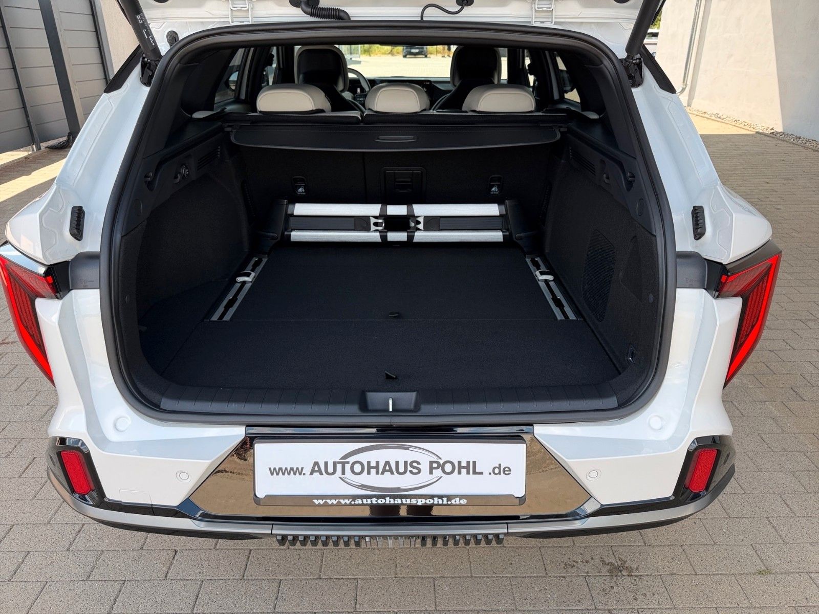 Fahrzeugabbildung Kia K4 SW 1.6T 180 DCT GTL DWP+ SZ SD 18 GD