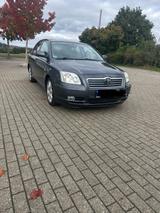 Toyota Avensis Executive 2,4-l-VVT-i Automatik Exec... - gebrauchte Toyota Avensis aus dem Jahr 2005