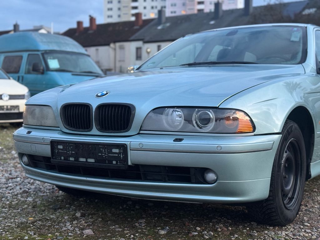 BMW 520