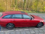 Mercedes-Benz E 300de T AMG Line AHK 360 Distronik Garantie - Mercedes-Benz E 300: Rot