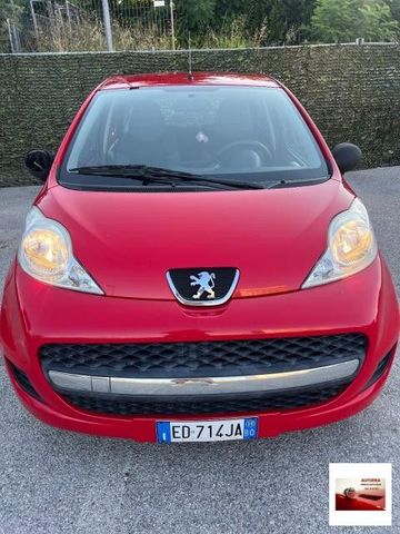 Peugeot PEUGEOT - 107 - 5p. Desir