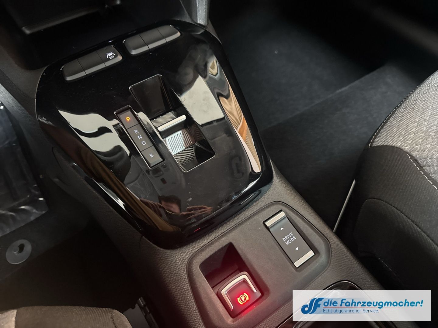 Fahrzeugabbildung Opel Corsa-e *SHZ 11KW Wärmepumpe Alu*Digitales Cockp