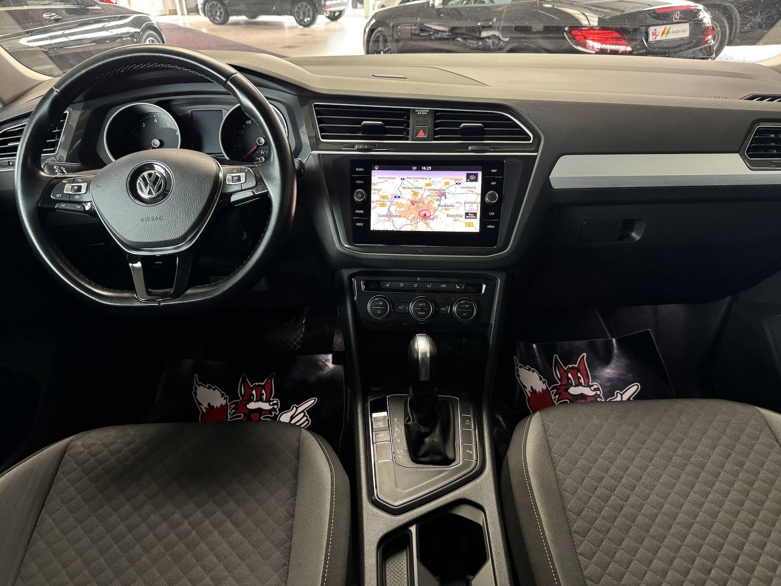 Fahrzeugabbildung Volkswagen Tiguan 1.5 TSI DSG Navi//DAB/ACC/Spur/Ahk
